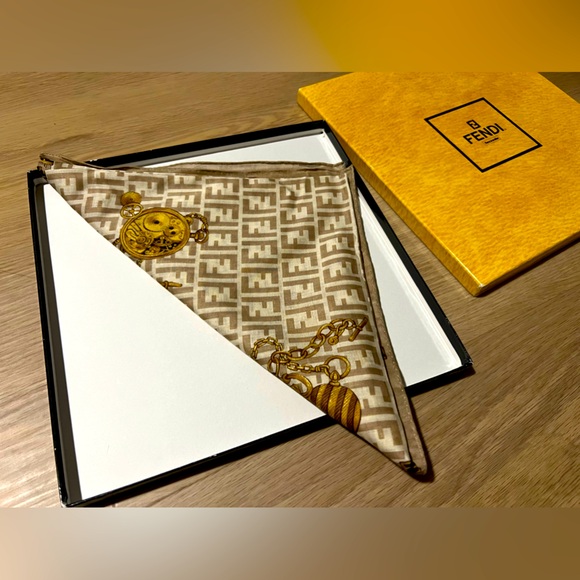 Authentic Fendi handkerchief with a box - Picture 4 of 5